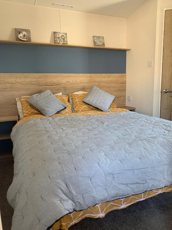 Mv7 Suffolk Sands Holiday Park Felixstowe Ngoại thất bức ảnh